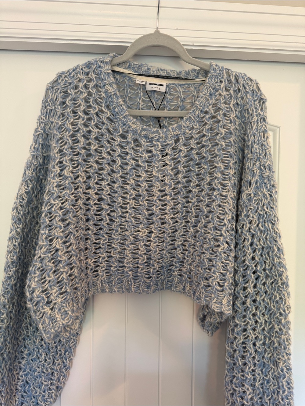 Noisy May Open-Stitch Cropped Sweater - Light Blue & Cream